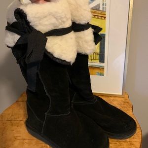 Ugg Boots with cute bow